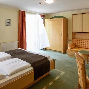 Familien-Zimmer